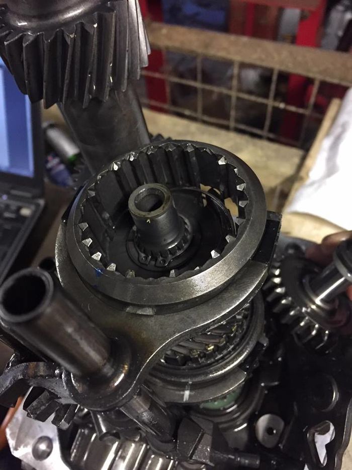 Gearbox R72 rebuild - BigJimny Wiki